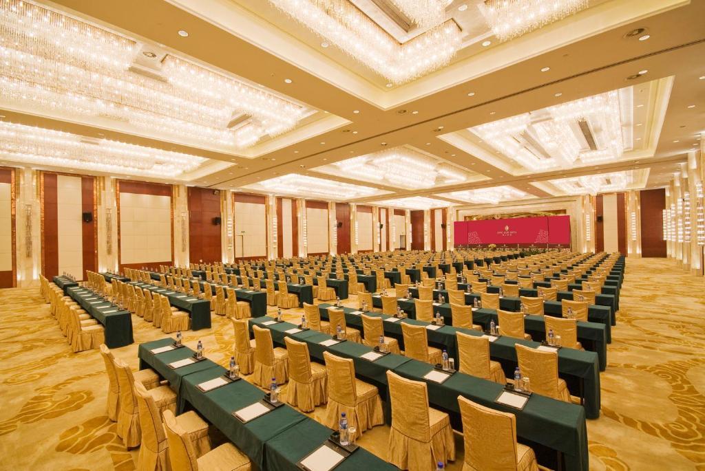 Hongshan Hotel Wuhan Buitenkant foto